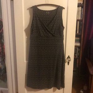 Eddie Bauer Travex performance dress